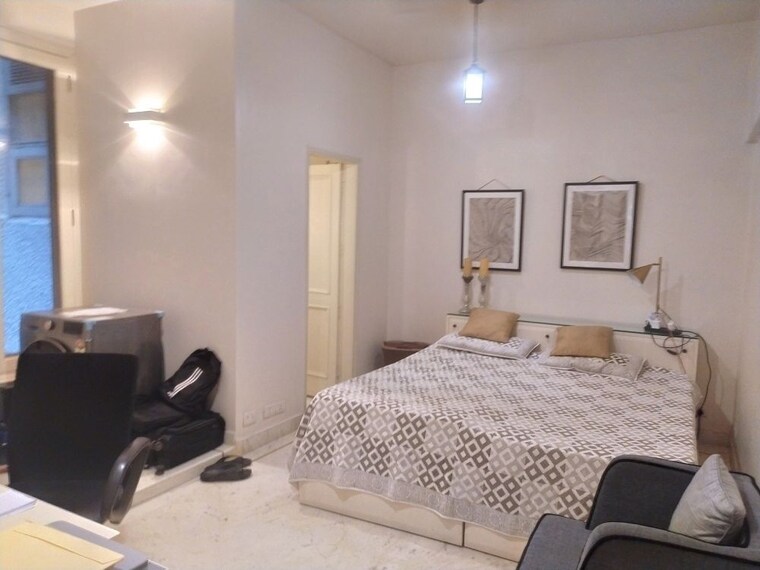 Master Bedroom, greater kailash i 3.5 Bedroom 500 Sq.Yd. Builder Floor In Greater Kailash I Delhi 10369962