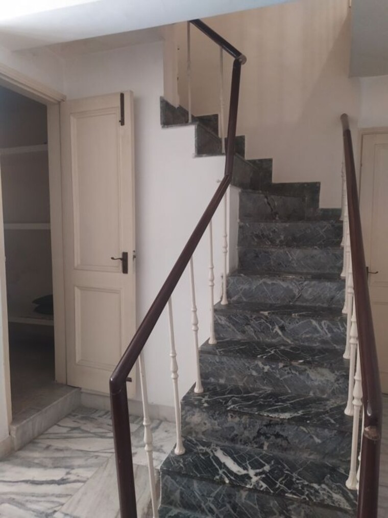 undefined, greater kailash i 3.5 Bedroom 500 Sq.Yd. Builder Floor In Greater Kailash I Delhi 10369962
