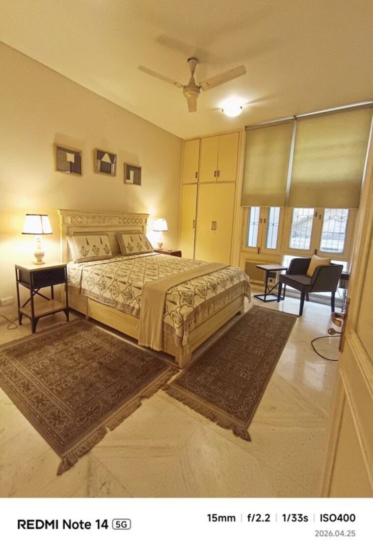 Master Bedroom, greater kailash i 3.5 Bedroom 500 Sq.Yd. Builder Floor In Greater Kailash I Delhi 10369962