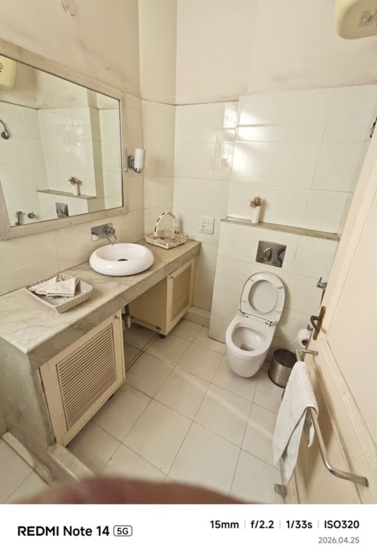 Bathroom, greater kailash i 3.5 Bedroom 500 Sq.Yd. Builder Floor In Greater Kailash I Delhi 10369962