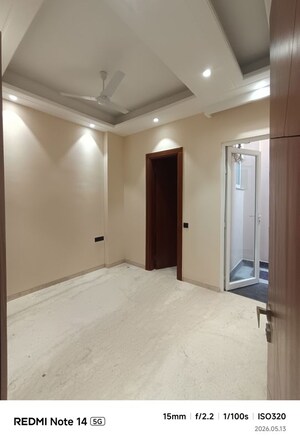 Bedroom in 3 BHK Builder Floor at Chittaranjan Park – for Rent