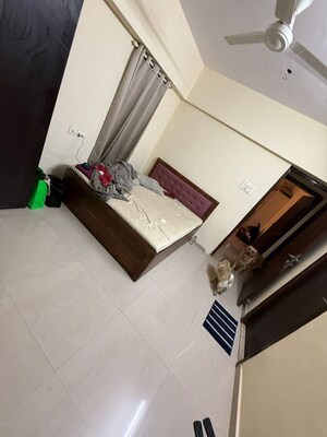 Furnished Amenities in 2 BHK Apartment at Amber Apartment Bandra, Bandra West – for Rent