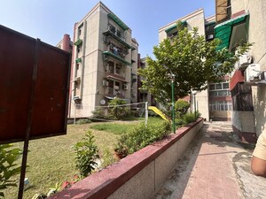 Balcony in 3 BHK Apartment at Sector 12 Dwarka – for Rent