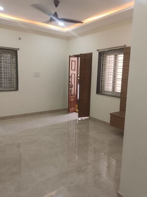 Room in 3 BHK Apartment at Alkapur Township – for Rent