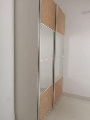 Furnished Amenities in 3 BHK Apartment at Manikonda – for Rent