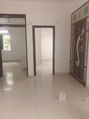 Room in 3 BHK Apartment at Manikonda – for Rent