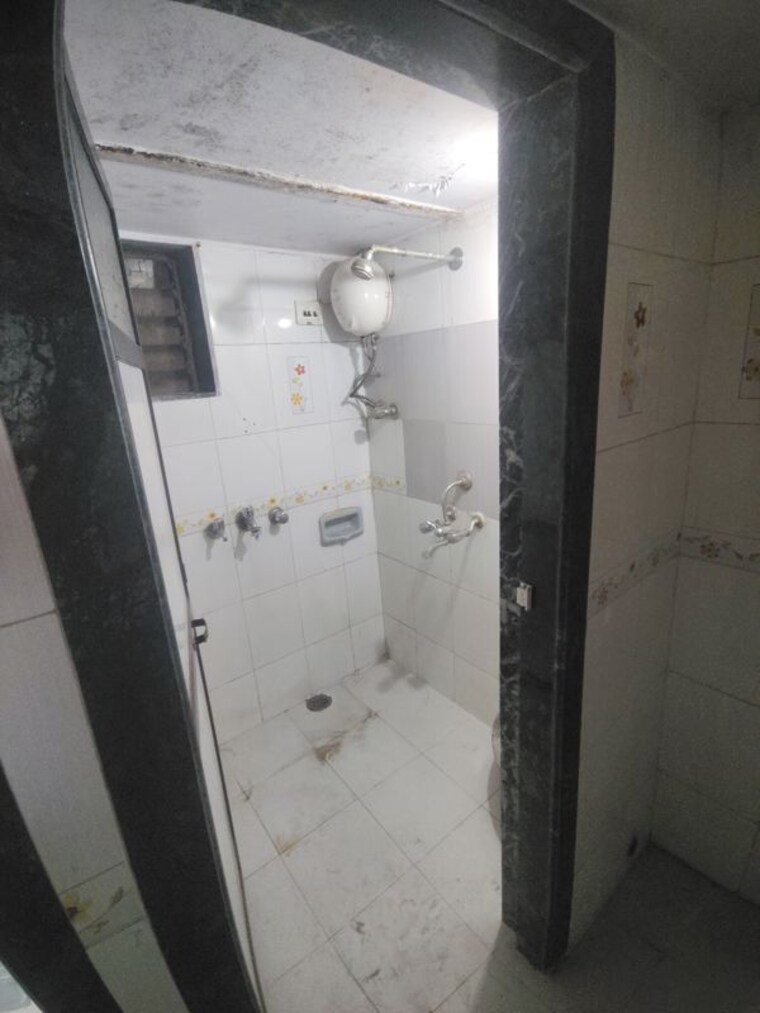 Bathroom, shree nagar 1 Bedroom 480 Sq.Ft. Apartment In Shree Nagar Thane 10644702