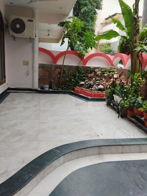 Balcony in 3 BHK Builder Floor at Navjeevan Vihar – for Rent