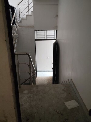 Room in  Office Space at Badal Apartments Vikas Nagar, Vikas Nagar – for Rent