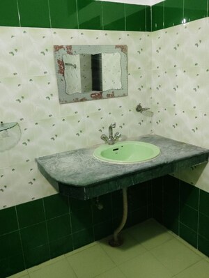 Team Area in 2 BHK Villa at Sun Apartments Vikas Nagar, Vikas Nagar – for Rent