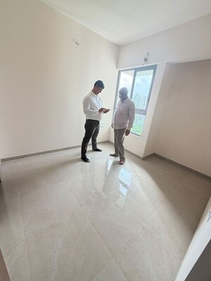 Room in 1 BHK Apartment at Piramal Vaikunth Cluster 2, Balkum Pada – for Rent