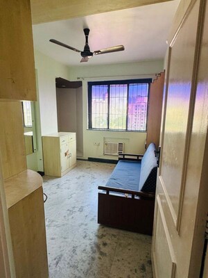 Team Area in 2 BHK Apartment at Hiranandani Estate Canosa, Ghodbunder Road – for Rent