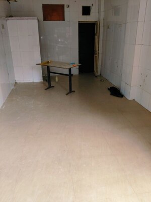 Room in  Shop at Ruchi Apartment Bhayandar West, Bhayandar West – for Rent