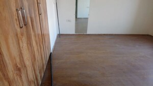 Room in 3 BHK Apartment at Hiranandani Gardens Eldora, Powai – for Sale