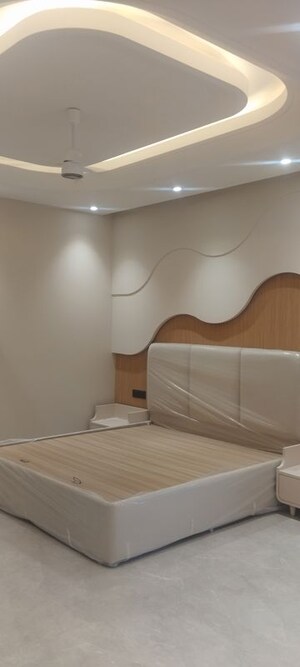 Bathroom in 4 BHK Builder Floor at Sector 85 – for Rent