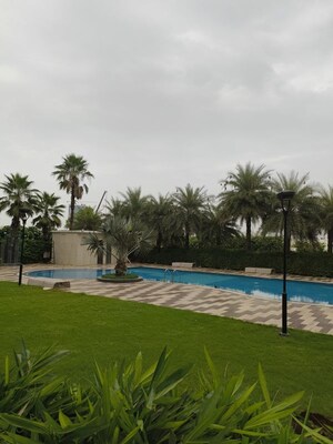 3.5 BHK Apartment – Garden View at Microtek Greenburg, Sector 86 - for Rent