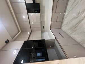 Kitchen in 3 BHK Builder Floor at BPTP District 3, Sector 85 – for Sale