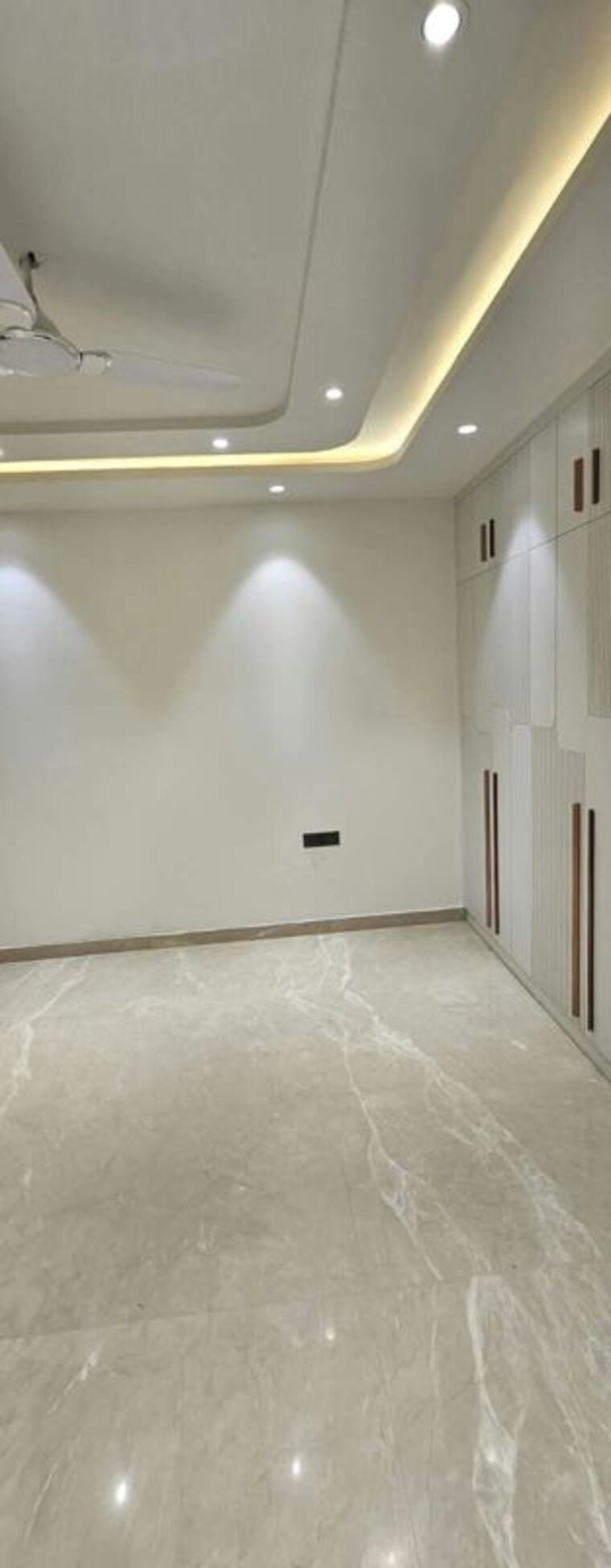 Room, dlf-mulberry-avenue 3 Bedroom 3600 Sq.Ft. Builder Floor In Sector 28 Gurgaon 10644812