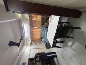 Team Area in 1 BHK Apartment at Raj Kamal CHS Vile Parle, Vile Parle East – for Rent