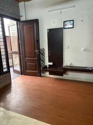 Living Room in 5 BHK Builder Floor at Suncity Essel Tower, Sector 28 – for Rent