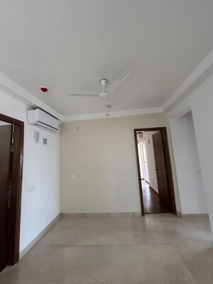 Room in 2.5 BHK Apartment at The Center Court, Sector 88a – for Rent