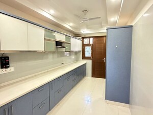 Kitchen in 3 BHK Builder Floor at Suncity Essel Tower, Sector 28 – for Rent