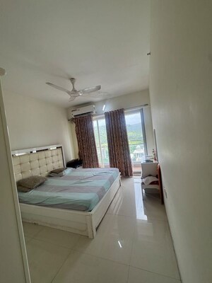 Room in 2 BHK Apartment at Nisarg Hyde Park, Kharghar – for Rent