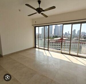 Room in 1 BHK Apartment at Conwood Astoria, Goregaon East – for Sale