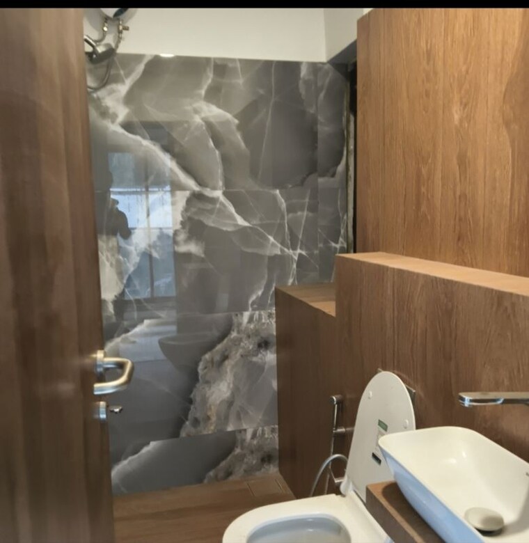 Bathroom, conwood-astoria 1 Bedroom 425 Sq.Ft. Apartment In Goregaon East Mumbai 10644860