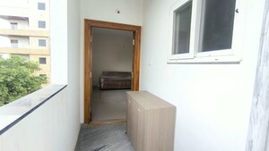 Room in 3 BHK Apartment at Sri Sai Nilayam Nanakramguda, Nanakramguda – for Rent