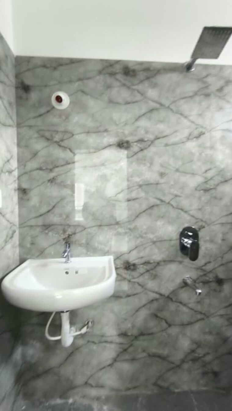 Bathroom, sri-sai-nilayam-nanakramguda 3 Bedroom 1400 Sq.Ft. Apartment In Nanakramguda Hyderabad 10644884
