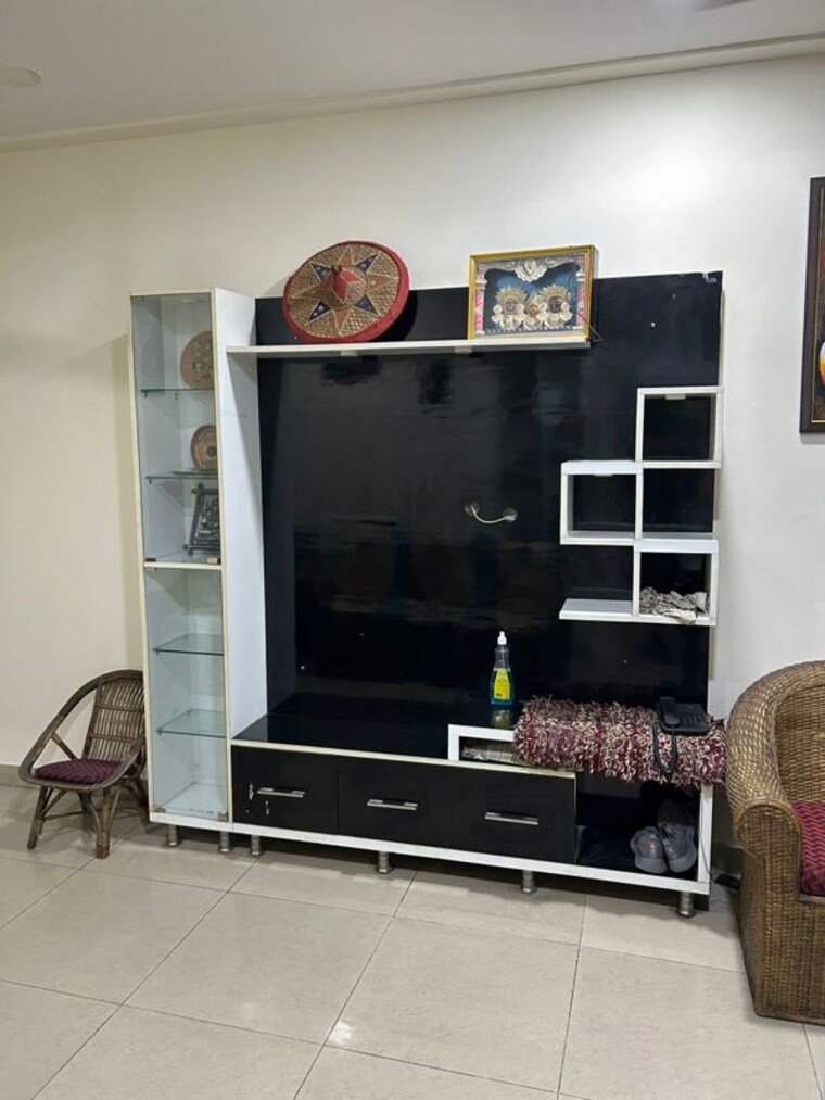 Room, gaur-city-2-16th-avenue 3 Bedroom 1680 Sq.Ft. Apartment In Sector 16c Greater Noida Greater Noida 10644899