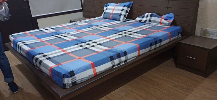 Bedroom, sector 18 Pg For Girls In Sector 18 10644904