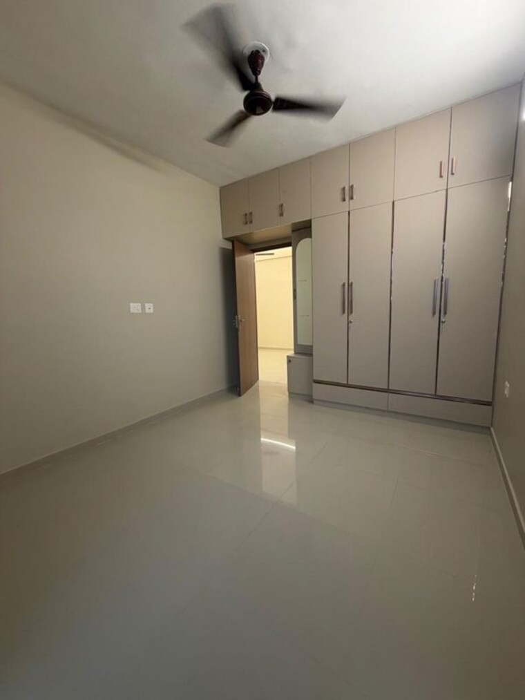 Room, pyramid-midtown 2 Bedroom 700 Sq.Ft. Apartment In Sector 59 Gurgaon 10644930