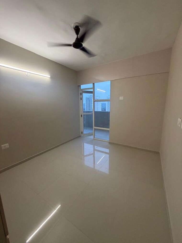 Room, pyramid-midtown 2 Bedroom 700 Sq.Ft. Apartment In Sector 59 Gurgaon 10644930