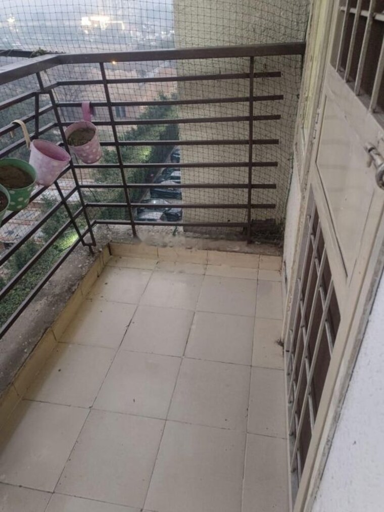 Balcony, tulip-orange 3 Bedroom 1450 Sq.Ft. Apartment In Sector 70 Gurgaon 10644942