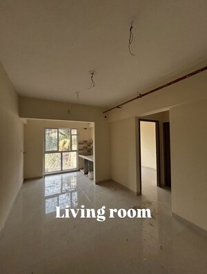 Room in 1 BHK Apartment at Visi Sunrise Heights, Chembur – for Sale