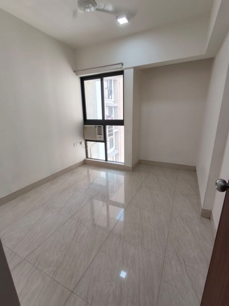 Room, lodha-crown-quality-homes 2 Bedroom 485 Sq.Ft. Apartment In Majiwada Thane 10644941