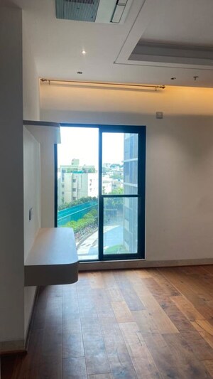 Room in 3 BHK Apartment at Aparna One, Shaikpet – for Rent