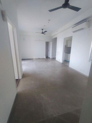 Room in 3 BHK Apartment at Mapsko Mount Ville, Sector 79 – for Rent