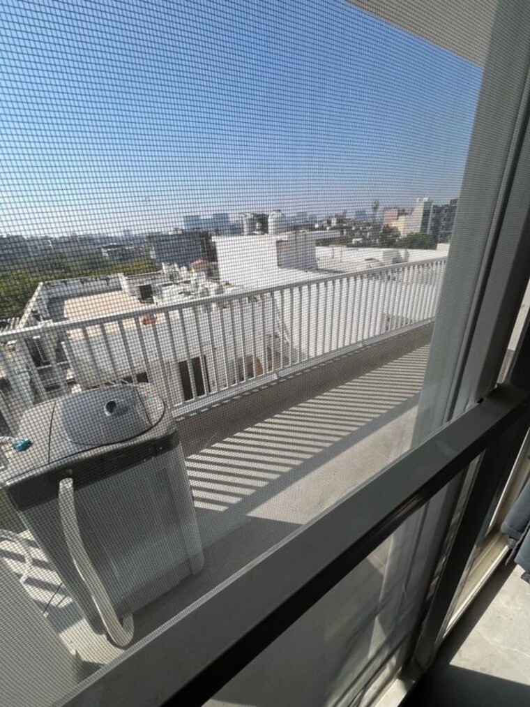 Balcony, dlf city phase 3 2 Bedroom 775 Sq.Ft. Builder Floor In Dlf City Phase 3 Gurgaon 10645019