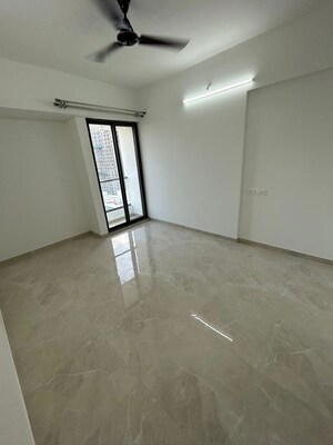 Room in 2 BHK Apartment at Nyati Evara, Kondhwa – for Rent