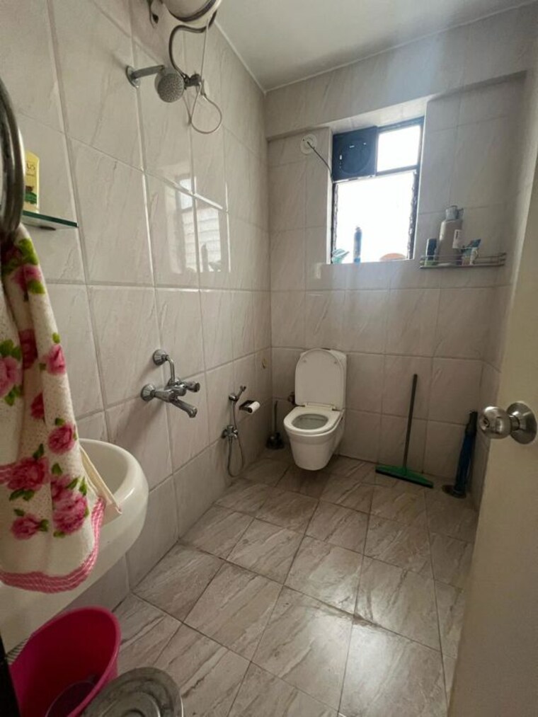 Bathroom, lohia-jain-megh-malhar-raga 2 Bedroom 1200 Sq.Ft. Apartment In Bavdhan Pune 10645086