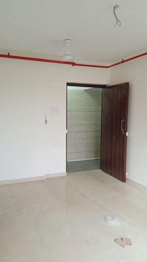 Room in 2 BHK Apartment at Sangam Veda, Andheri East – for Rent