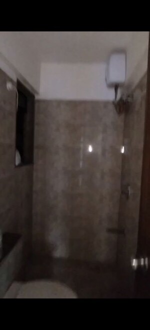 Furnished Amenities in 2 BHK Apartment at Parinee Essence, Kandivali West – for Rent
