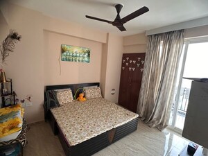 Bedroom in 3 BHK Builder Floor at RPS Palm Drive, Sector 88 – for Sale