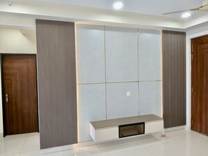 Room in 2.5 BHK Apartment at My Home Sayuk, Tellapur – for Rent