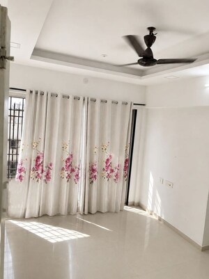 Furnished Amenities in 1 BHK Apartment at Vastu Acharya Ashram, Borivali West – for Sale