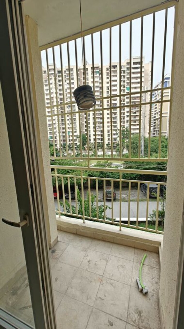 Balcony, paramount-floraville 3 Bedroom 1270 Sq.Ft. Apartment In Sector 137 Noida 10643295