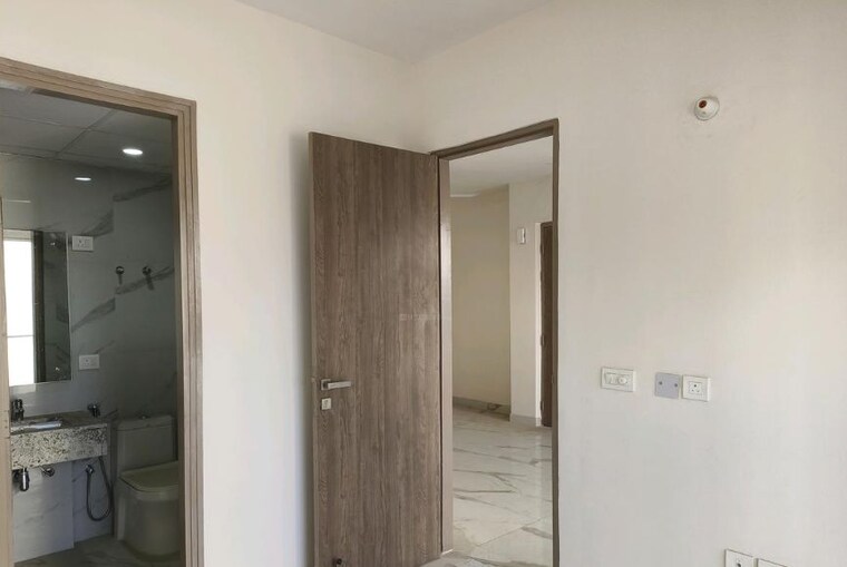 undefined, smart-world-gems 3 Bedroom 1490 Sq.Ft. Builder Floor In Sector 89 Gurgaon 10645132